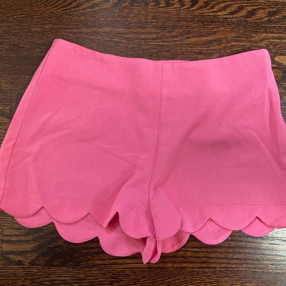 Pink Scallop Shorts - Picture 1 of 2
